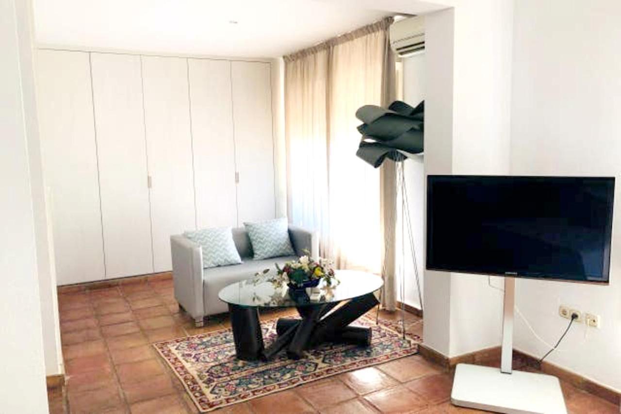 Villa Enchanting Benalmadena: Private Pool Retreat Benalmadena