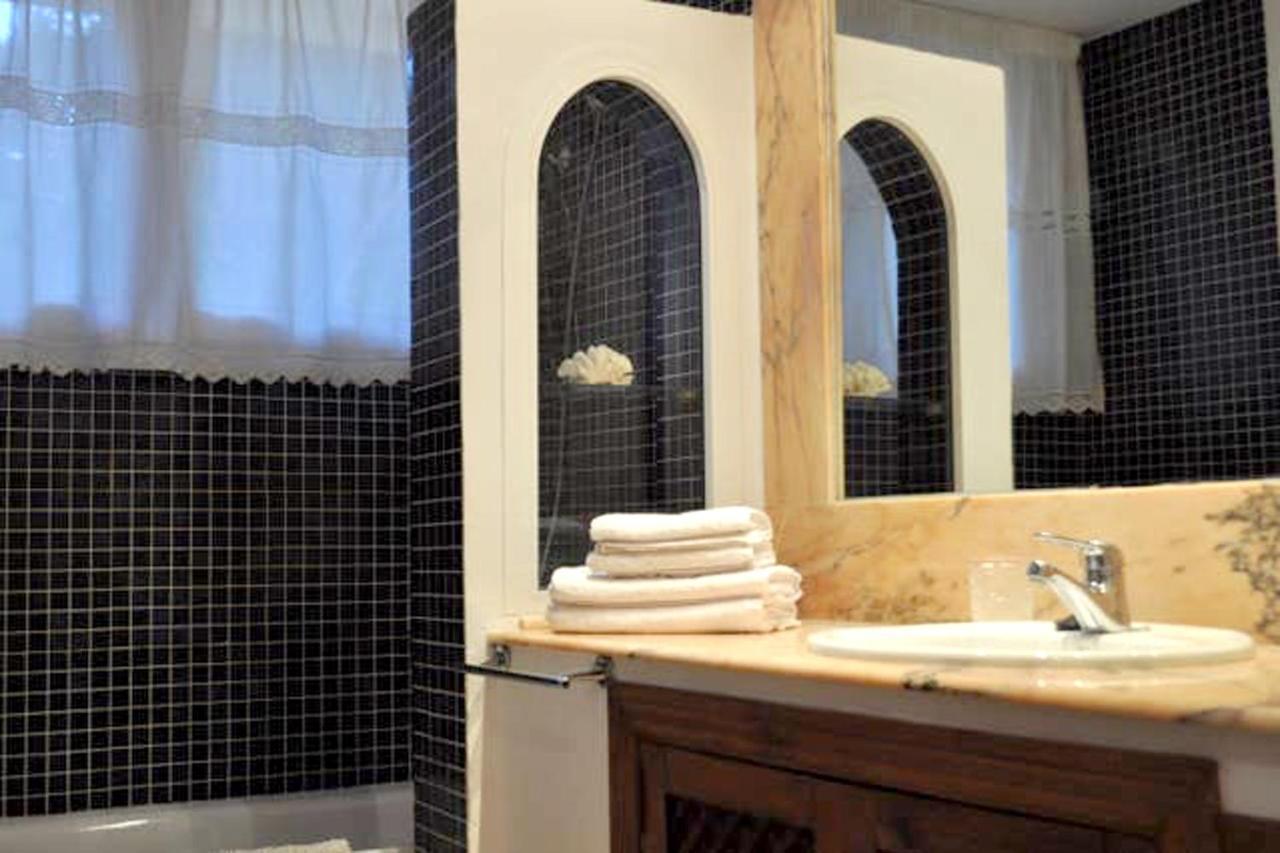 Enchanting Benalmadena: Private Pool Retreat Villa *