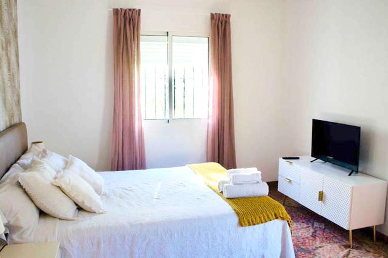 Enchanting Benalmadena: Private Pool Retreat