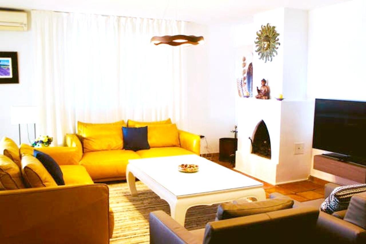 Villa Enchanting Benalmadena: Private Pool Retreat *