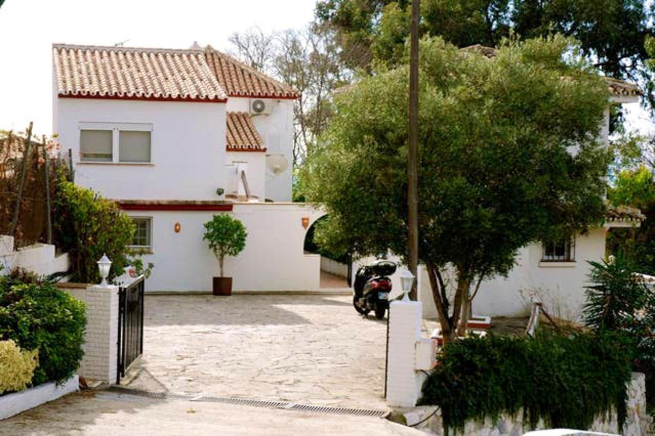 Enchanting Benalmadena: Private Pool Retreat Villa Benalmadena