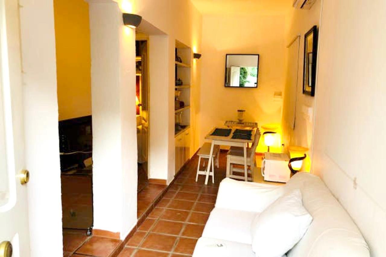 Villa Enchanting Benalmadena: Private Pool Retreat *